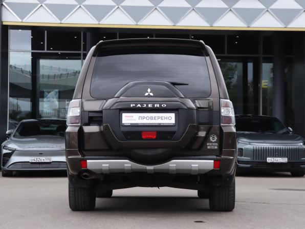 Mitsubishi Pajero IV Рестайлинг 2 с пробегом 2017 года, цена 2 790 000 рублей, 136657 км, внедорожник, Автокод Объявления
