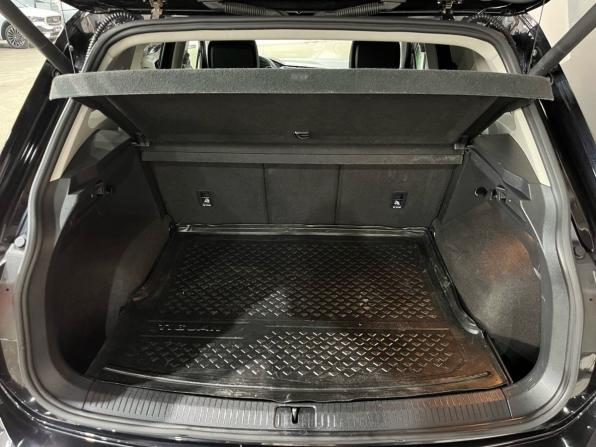 Volkswagen Tiguan II Рестайлинг с пробегом 2021 года, цена 2 775 000 рублей, 122566 км, внедорожник, Автокод Объявления