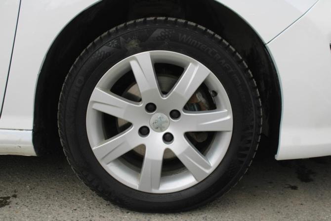 Peugeot 308 I Рестайлинг с пробегом 2012 года, цена 515 000 рублей, 164000 км, хэтчбек, Автокод Объявления