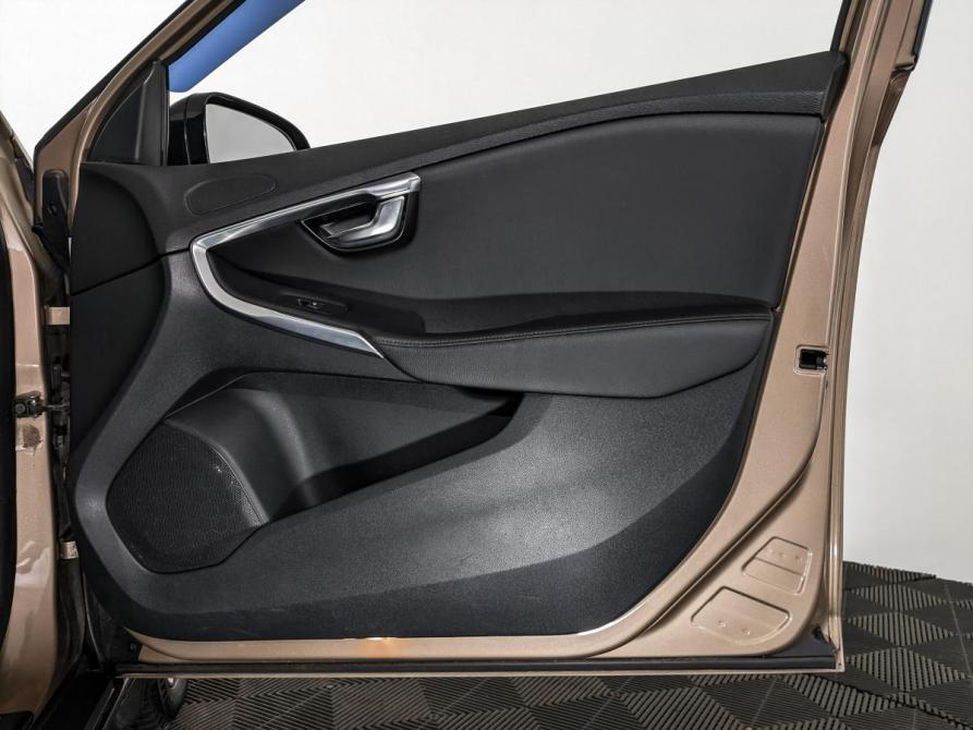 Volvo V40 II Москва  - изображение 25
