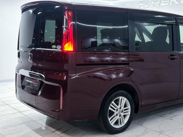 Honda Stepwgn IV Рестайлинг с пробегом 2015 года, цена 2 400 000 рублей, 111100 км, минивэн, Автокод Объявления