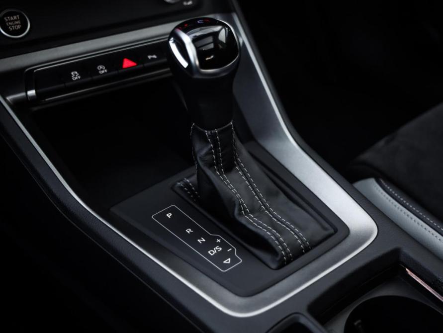Audi Q3 II (F3) Санкт-Петербург  - изображение 20