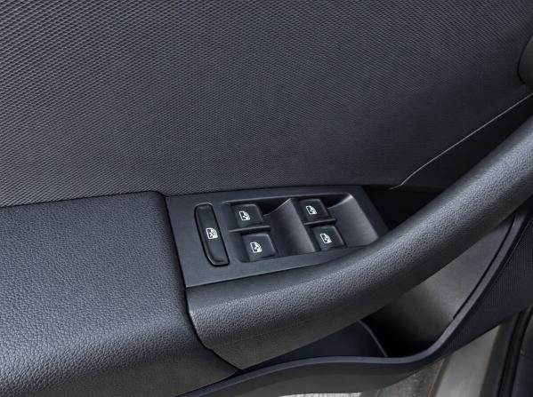 Skoda Rapid I Рестайлинг с пробегом 2018 года, цена 1 299 000 рублей, 101953 км, лифтбек, Автокод Объявления