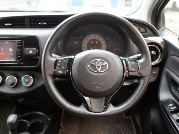 Toyota Vitz III (XP130) Рестайлинг с пробегом 2018 года, цена 1 190 000 рублей, 68000 км, хэтчбек, Автокод Объявления