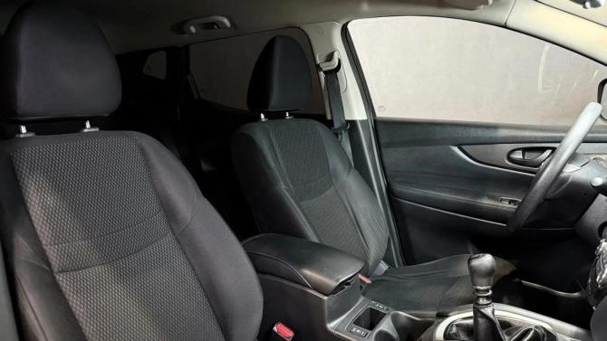 Nissan Qashqai II с пробегом 2017 года, цена 1 795 000 рублей, 112230 км, внедорожник, Автокод Объявления