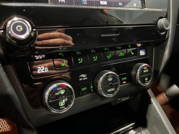 Skoda Octavia III (A7) Рестайлинг с пробегом 2019 года, цена 1 574 000 рублей, 96293 км, лифтбек, Автокод Объявления