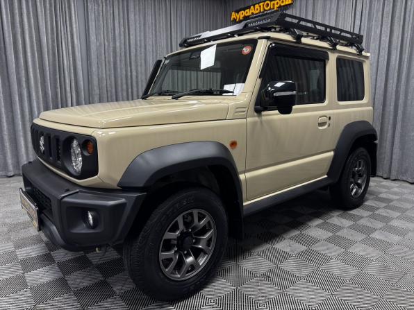 Suzuki Jimny IV с пробегом 2022 года, цена 2 550 000 рублей, 28878 км, внедорожник, Автокод Объявления