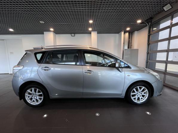 Toyota Verso I с пробегом 2010 года, цена 1 160 000 рублей, 172381 км, компактвэн, Автокод Объявления