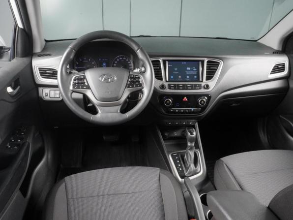 Hyundai Solaris II с пробегом 2019 года, цена 1 299 000 рублей, 174064 км, седан, Автокод Объявления