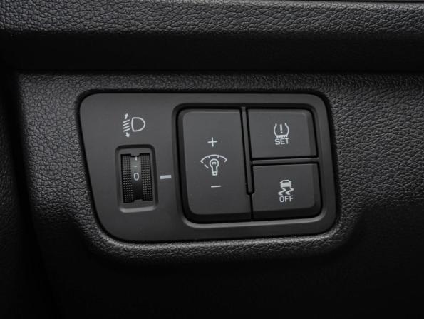 Hyundai Solaris II с пробегом 2019 года, цена 1 198 000 рублей, 130478 км, седан, Автокод Объявления