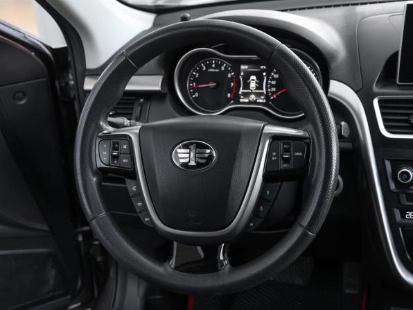 FAW Besturn X80 I Рестайлинг с пробегом 2018 года, цена 1 098 000 рублей, 125584 км, внедорожник, Автокод Объявления