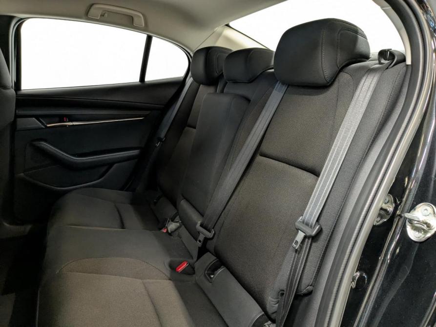 Mazda 3 III (BM) Рестайлинг Санкт-Петербург  - изображение 12