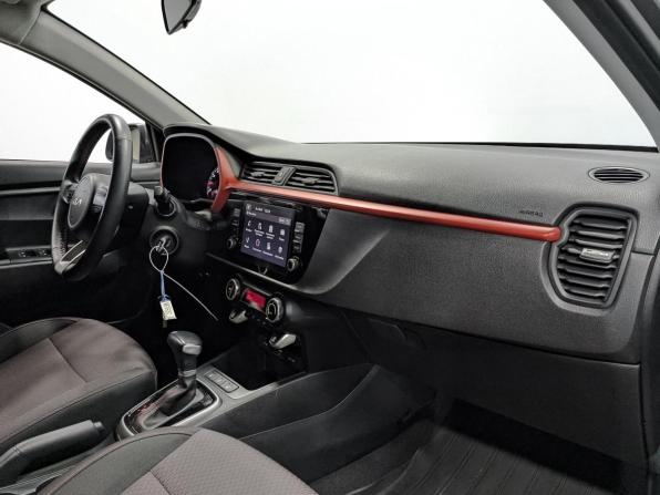 Kia Rio IV Рестайлинг с пробегом 2022 года, цена 1 950 000 рублей, 16377 км, седан, Автокод Объявления