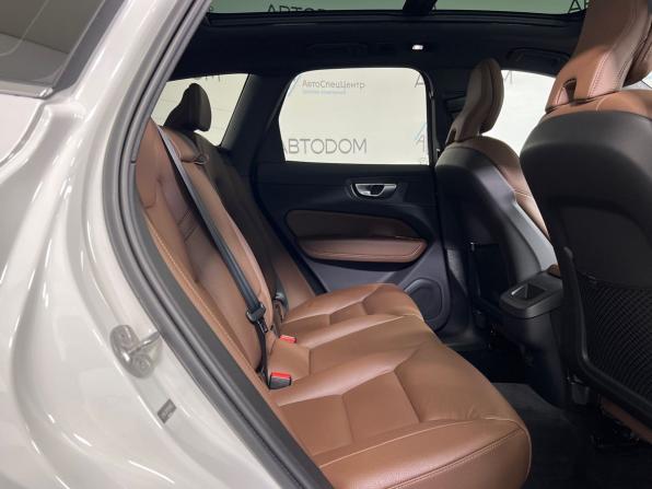 Volvo XC60 II Рестайлинг с пробегом 2023 года, цена 5 249 000 рублей, 28000 км, внедорожник, Автокод Объявления