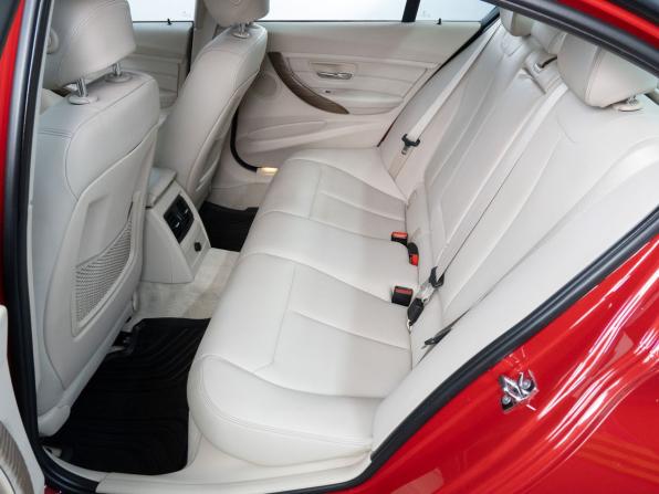 BMW 3 серии VI (F3x) с пробегом 2012 года, цена 2 050 000 рублей, 142291 км, седан, Автокод Объявления