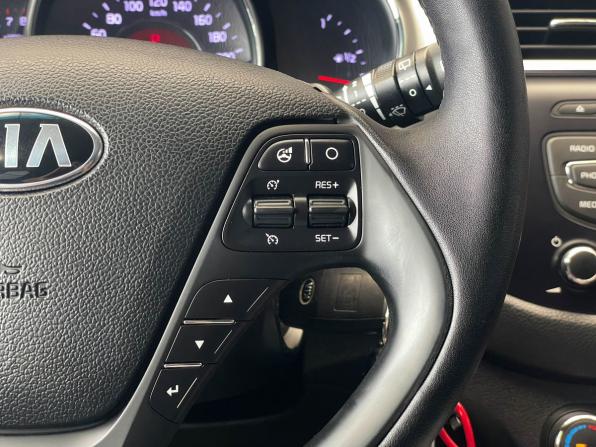 Kia Ceed II Рестайлинг с пробегом 2018 года, цена 1 297 000 рублей, 105331 км, универсал, Автокод Объявления
