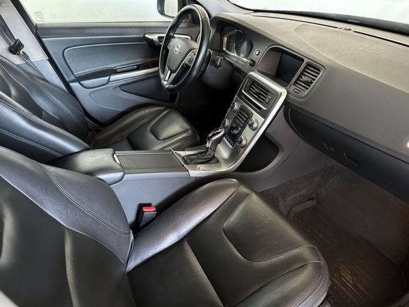 Volvo S60 II Рестайлинг с пробегом 2017 года, цена 1 535 000 рублей, 295200 км, седан, Автокод Объявления