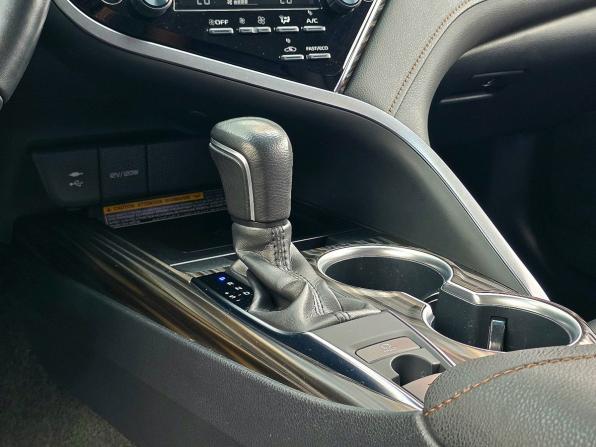 Toyota Camry VIII (XV70) с пробегом 2021 года, цена 3 300 000 рублей, 27786 км, седан, Автокод Объявления