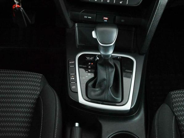 Kia Ceed III Рестайлинг с пробегом 2021 года, цена 2 300 000 рублей, 83811 км, универсал, Автокод Объявления