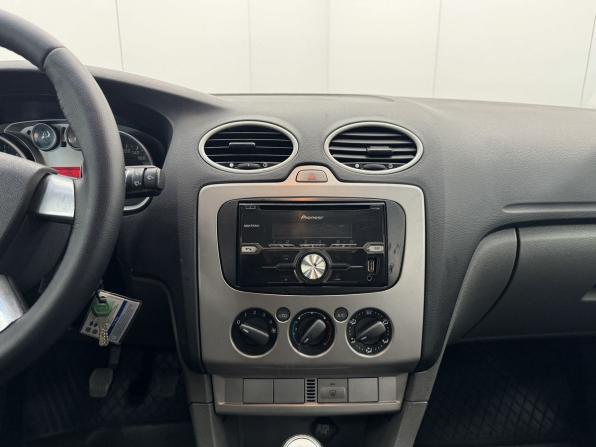 Ford Focus II Рестайлинг с пробегом 2010 года, цена 673 000 рублей, 152919 км, хэтчбек, Автокод Объявления