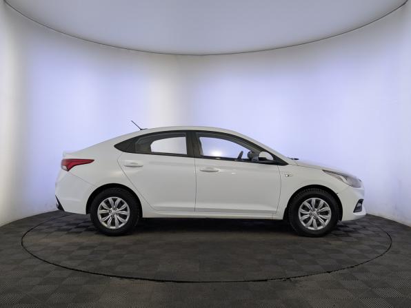 Hyundai Solaris II с пробегом 2019 года, цена 1 100 000 рублей, 158056 км, седан, Автокод Объявления