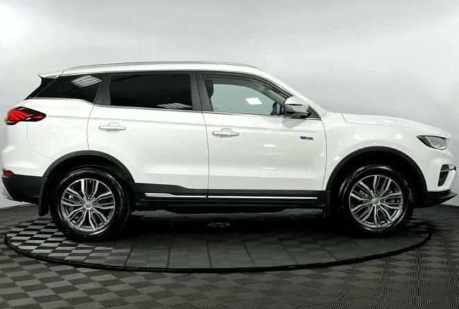 Geely Atlas Pro с пробегом 2023 года, цена 2 050 000 рублей, 50724 км, внедорожник, Автокод Объявления