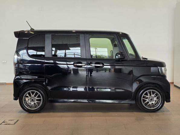 Honda N-BOX II с пробегом 2018 года, цена 1 147 000 рублей, 142356 км, минивэн, Автокод Объявления