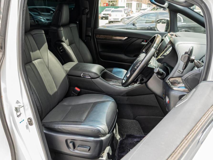 Toyota Alphard III Рестайлинг Краснодар  - изображение 10