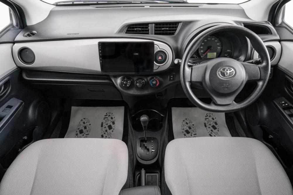 Toyota Vitz III (XP130) Красноярск  - изображение 11