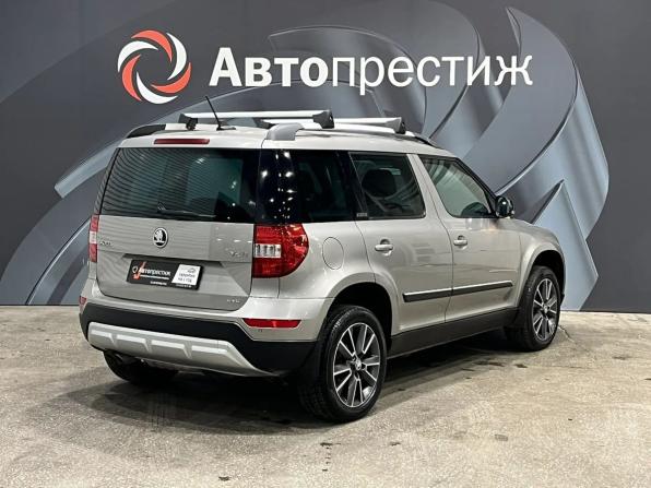 Skoda Yeti I Рестайлинг с пробегом 2017 года, цена 1 415 000 рублей, 164297 км, внедорожник, Автокод Объявления