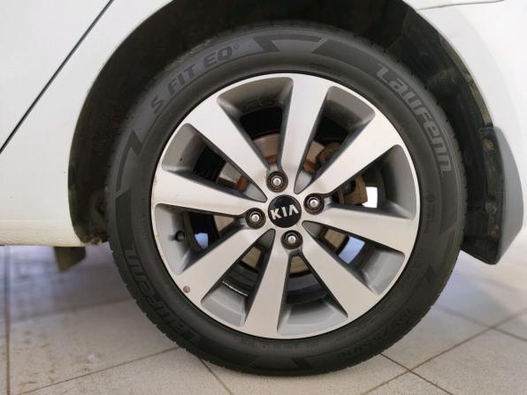 Kia Rio III Рестайлинг с пробегом 2016 года, цена 1 229 000 рублей, 113373 км, седан, Автокод Объявления