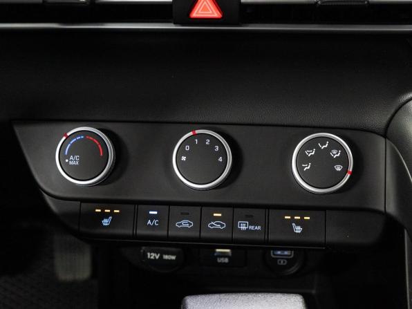 Hyundai Elantra VII (CN7) с пробегом 2022 года, цена 1 849 000 рублей, 45093 км, седан, Автокод Объявления