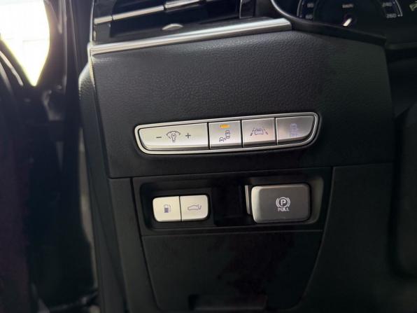 Kia K900 II с пробегом 2019 года, цена 2 800 000 рублей, 132260 км, седан, Автокод Объявления