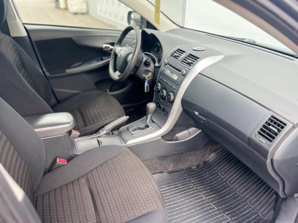 Toyota Corolla X (E140 E150) Рестайлинг с пробегом 2010 года, цена 1 030 000 рублей, 211000 км, седан, Автокод Объявления