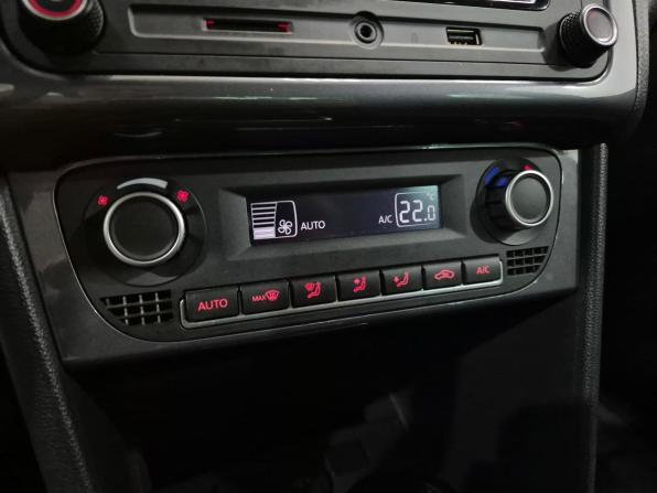 Volkswagen Polo V Рестайлинг с пробегом 2019 года, цена 1 380 000 рублей, 78162 км, седан, Автокод Объявления