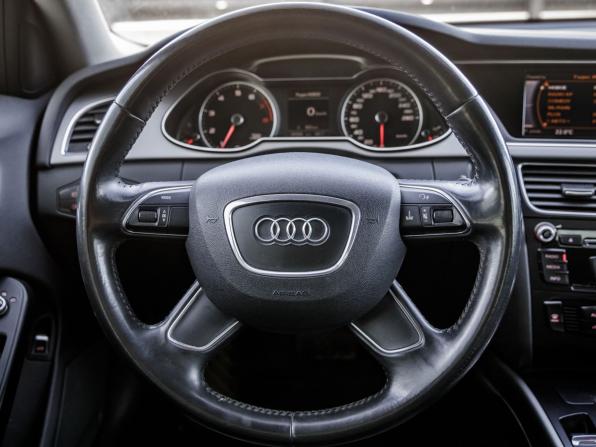 Audi A4 IV (B8) Рестайлинг с пробегом 2012 года, цена 1 298 000 рублей, 165899 км, седан, Автокод Объявления
