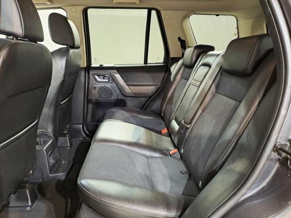 Land Rover Freelander II Рестайлинг с пробегом 2010 года, цена 1 099 000 рублей, 269567 км, внедорожник, Автокод Объявления