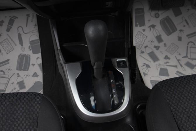 Honda Fit III Рестайлинг с пробегом 2018 года, цена 1 299 000 рублей, 90000 км, хэтчбек, Автокод Объявления