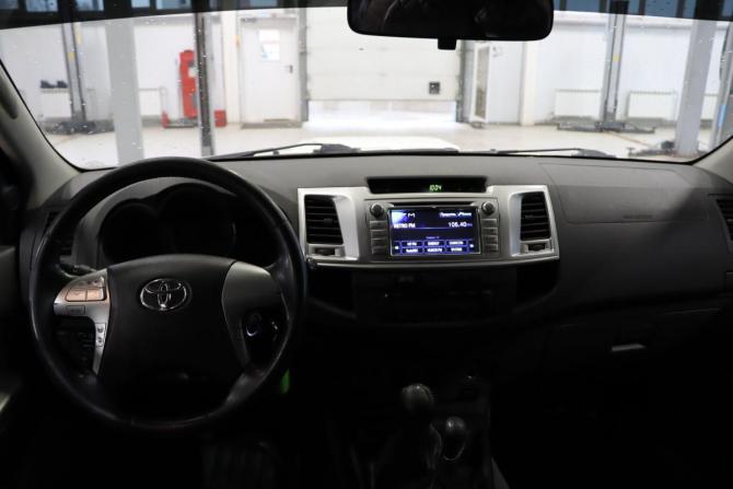 Toyota Hilux VII Рестайлинг с пробегом 2012 года, цена 1 799 990 рублей, 175052 км, пикап, Автокод Объявления