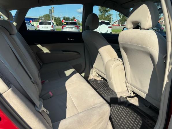 Toyota Prius II Рестайлинг (XW20) с пробегом 2007 года, цена 695 000 рублей, 230456 км, лифтбек, Автокод Объявления