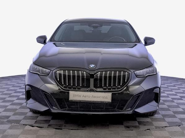 BMW 5 серии VIII (G60/G61/G68) с пробегом 2024 года, цена 7 350 000 рублей, 34956 км, седан, Автокод Объявления