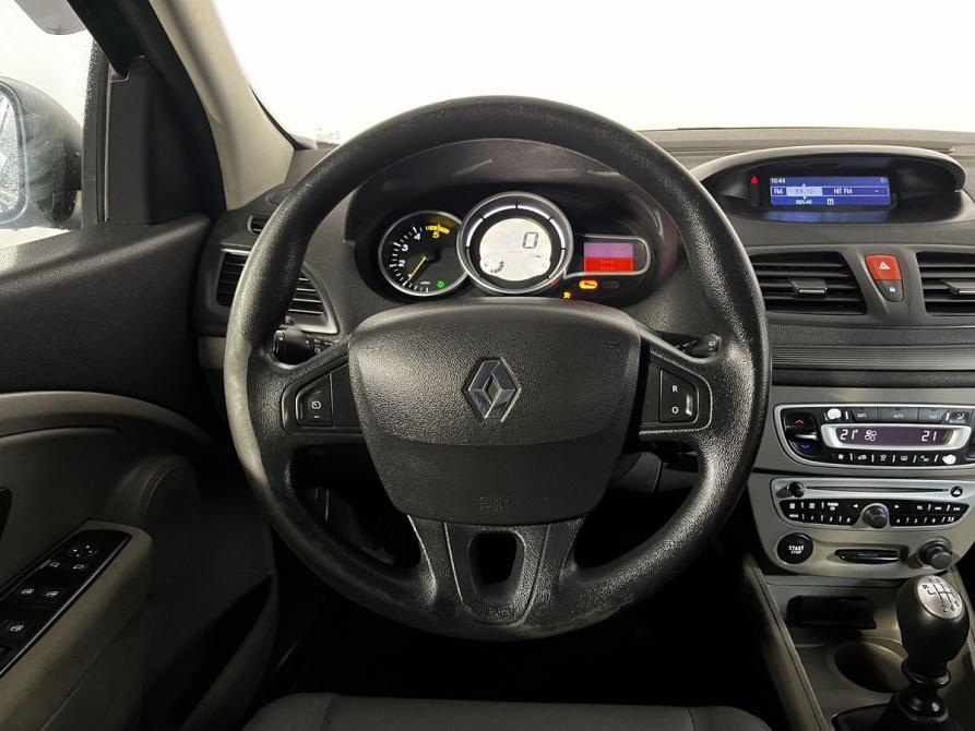 Renault Megane III Великий Новгород  - изображение 13