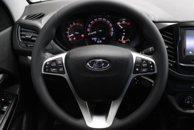 Lada (ВАЗ) Vesta I с пробегом 2018 года, цена 852 000 рублей, 51589 км, седан, Автокод Объявления