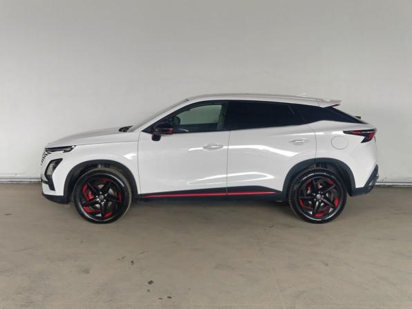 Omoda C5 I с пробегом 2022 года, цена 1 699 000 рублей, 67409 км, внедорожник, Автокод Объявления