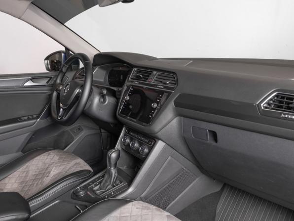 Volkswagen Tiguan II с пробегом 2017 года, цена 2 161 000 рублей, 195489 км, внедорожник, Автокод Объявления