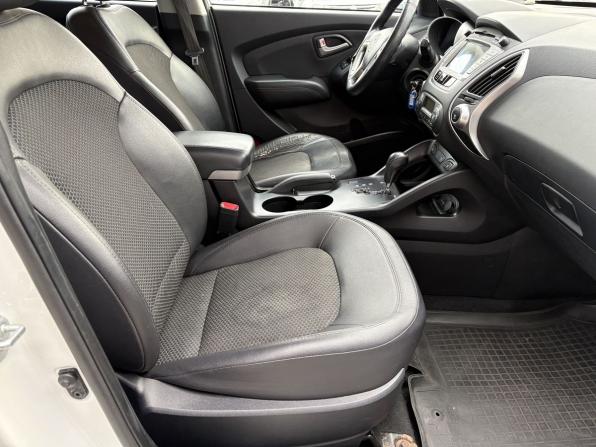 Hyundai ix35 I с пробегом 2012 года, цена 1 099 000 рублей, 179783 км, внедорожник, Автокод Объявления