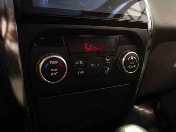 Suzuki SX4 I (Classic) Рестайлинг с пробегом 2011 года, цена 985 000 рублей, 109368 км, хэтчбек, Автокод Объявления