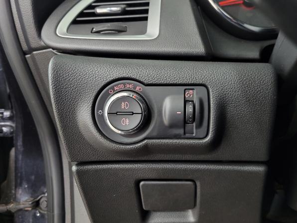 Opel Astra J Рестайлинг с пробегом 2012 года, цена 650 000 рублей, 188026 км, хэтчбек, Автокод Объявления