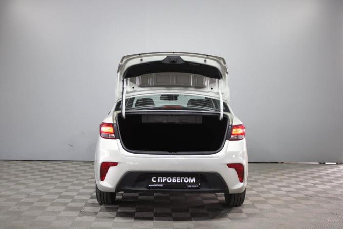 Kia Rio IV с пробегом 2018 года, цена 1 399 000 рублей, 76470 км, седан, Автокод Объявления