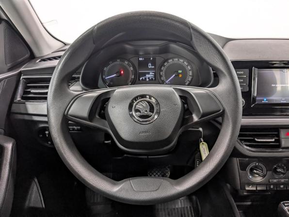 Skoda Rapid II с пробегом 2021 года, цена 1 135 000 рублей, 196060 км, лифтбек, Автокод Объявления